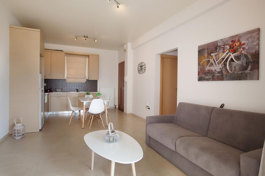 Petra Thea Apartment Calamata Exterior foto