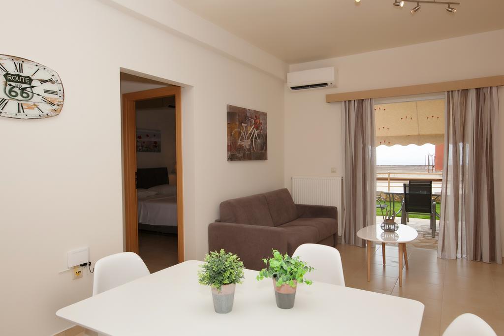 Petra Thea Apartment Calamata Exterior foto