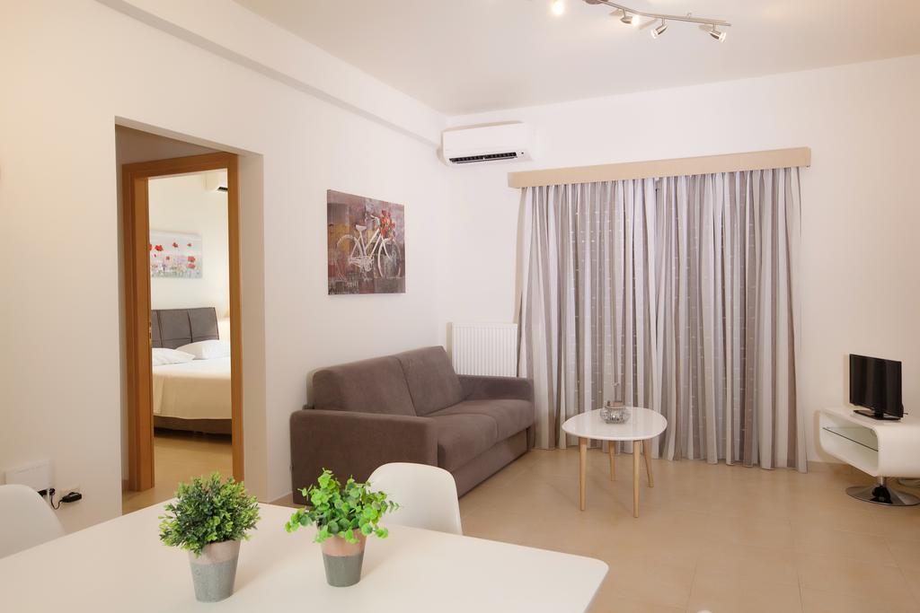 Petra Thea Apartment Calamata Exterior foto